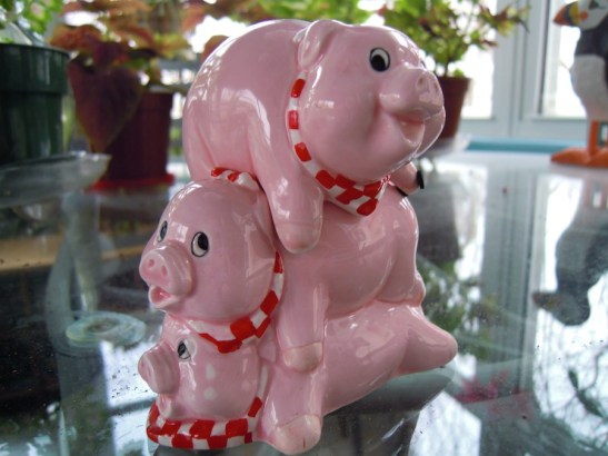 three pigs stack